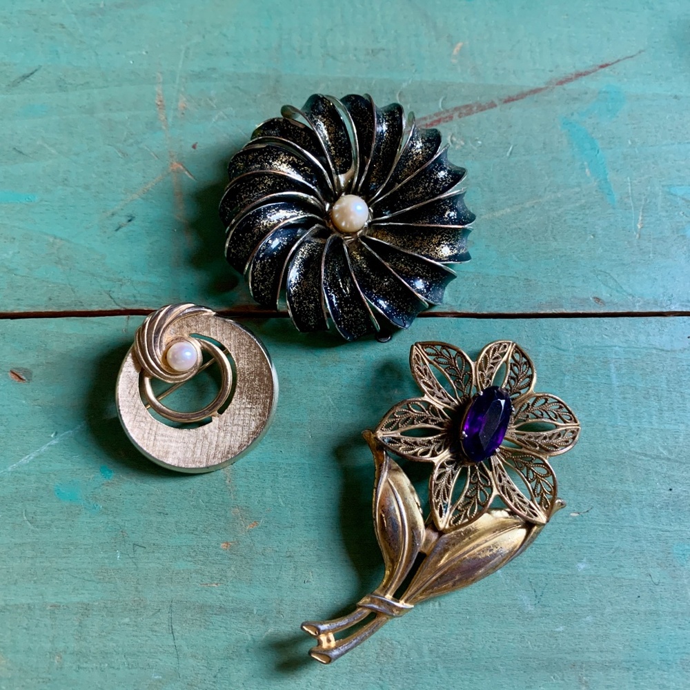 VINTG BOUCHER MARBOUX Pearl Circle Pin - Purple Stone Flower - Big Flower Brooch